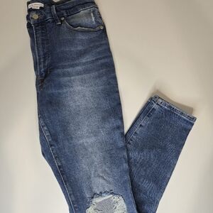Good American Distressed Skinny Size 10/30